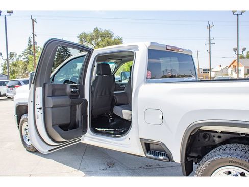 Used 2020 Chevrolet Silverado 2500 LT w/ Remote Start Package AWD/4WD image 13