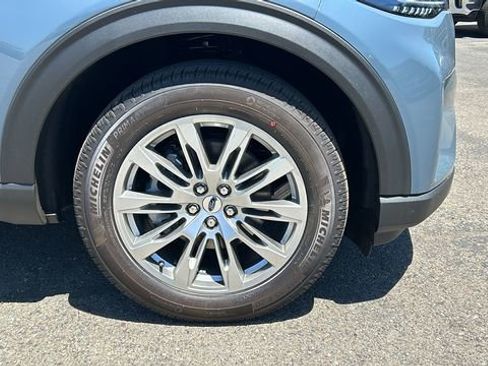 New 2026 Ford Explorer Active w/ Active Comfort Package AWD/4WD image 9