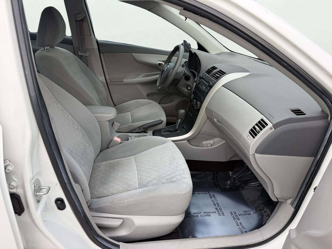 Used 2009 Toyota Corolla FWD image 12
