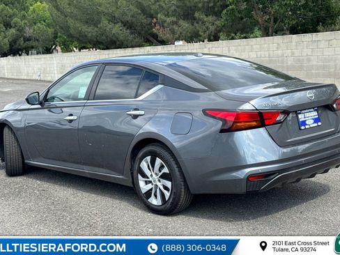 Used 2025 Nissan Altima 2.5 S FWD image 7
