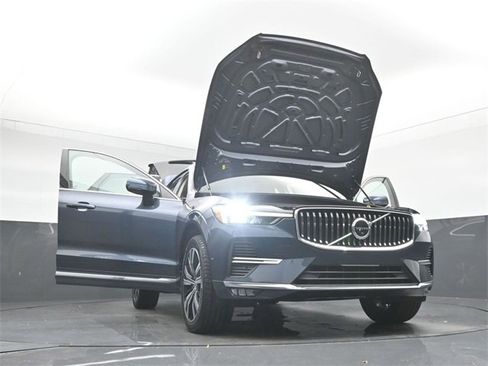 Used 2022 Volvo XC60 B6 Inscription w/ Advanced Package image 54