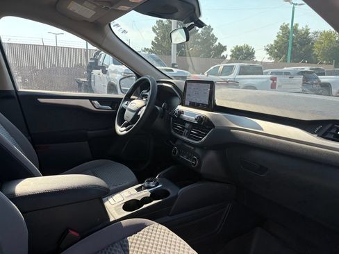Used 2020 Ford Escape SE FWD image 11
