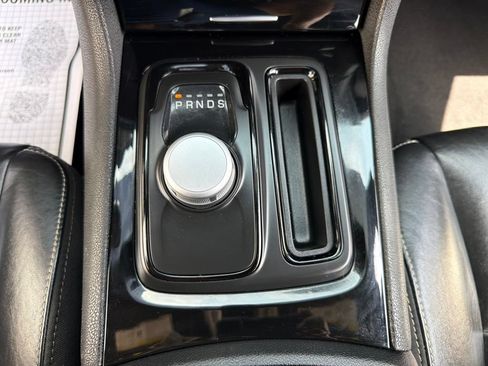 Used 2022 Chrysler 300 S RWD image 35