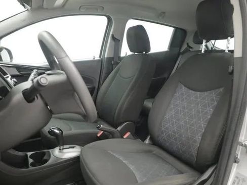 Used 2020 Chevrolet Spark LT image 4