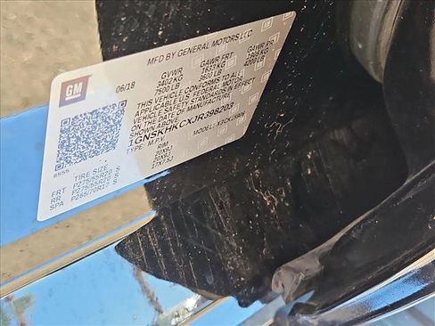 Used 2018 Chevrolet Suburban LT w/ LT Signature Package image 27