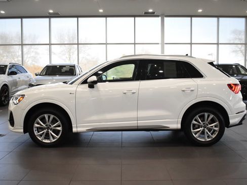 Used 2023 Audi Q3 2.0T Premium image 8