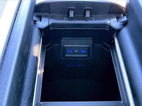 Certified 2025 Mercedes-Benz GLC 300 4MATIC image 19