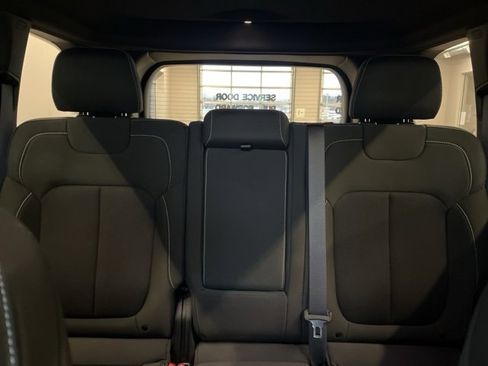 Certified 2024 Jeep Grand Cherokee Laredo image 14