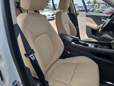Used 2017 Jaguar F-PACE Premium AWD/4WD image 10