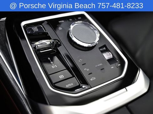 Used 2023 BMW 740i w/ Parking Assistance Package RWD image 40