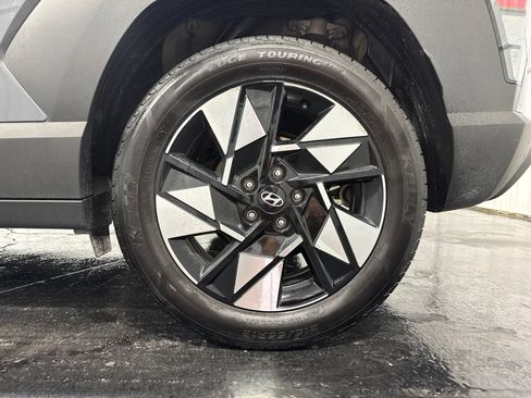 Used 2024 Hyundai Kona SEL FWD image 7