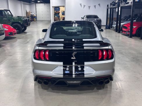 Used 2022 Ford Mustang Shelby GT500 w/ Technology Package image 8