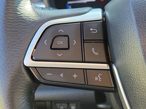 Used 2024 Toyota Sienna XLE FWD image 27