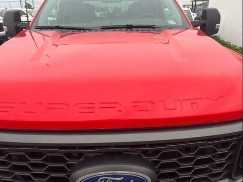 Used 2024 Ford F250 XLT w/ XLT Premium Package AWD/4WD image 12
