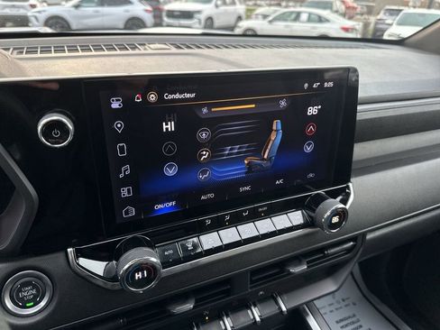 Used 2025 Chevrolet Colorado Trail Boss image 18