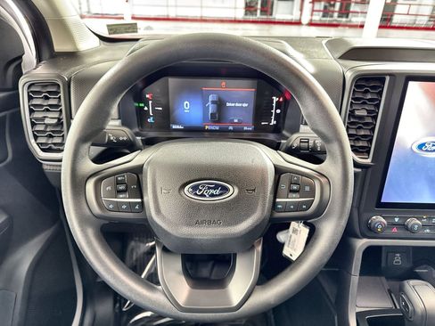 Used 2024 Ford Ranger XL w/ Trailer Tow Package image 16