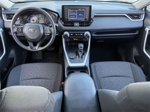 Used 2021 Toyota RAV4 XLE image 11