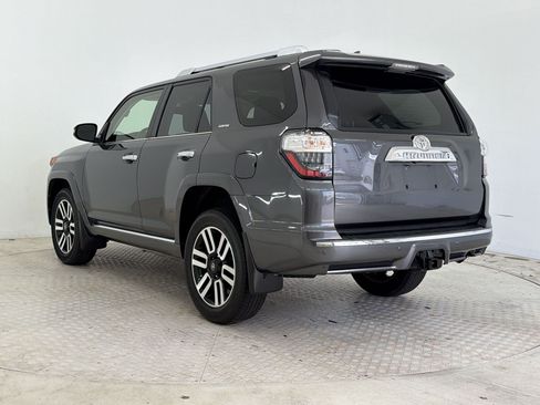 Used 2022 Toyota 4Runner Limited AWD/4WD image 3