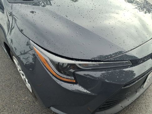 Used 2025 Toyota Corolla LE w/ Convenience Package image 3