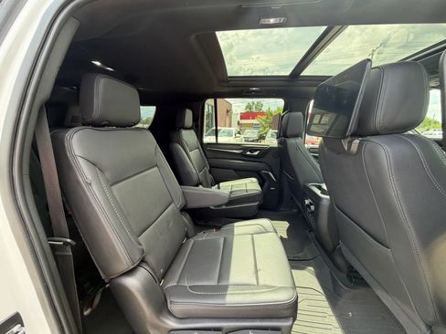 Used 2021 GMC Yukon XL Denali w/ Denali Ultimate Package AWD/4WD image 33