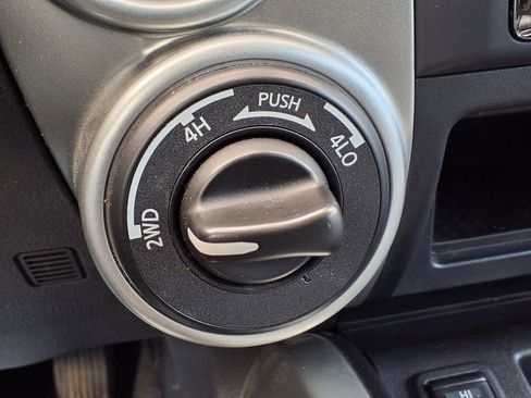 Certified 2021 Nissan Titan SV w/ SV Convenience Package image 30