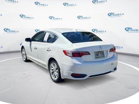 Used 2018 Acura ILX image 3