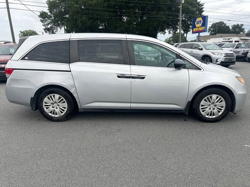 Used 2014 Honda Odyssey LX image 6