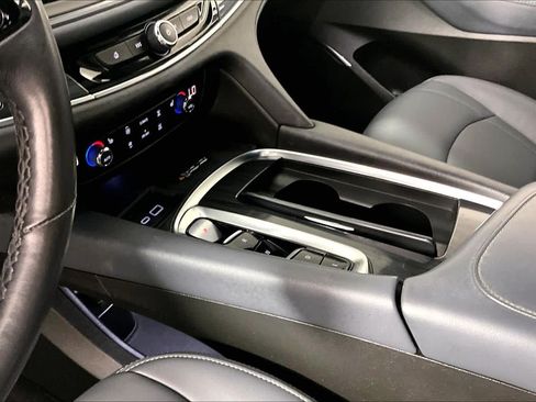 Used 2023 Buick Enclave Essence w/ Sport Touring Edition FWD image 16