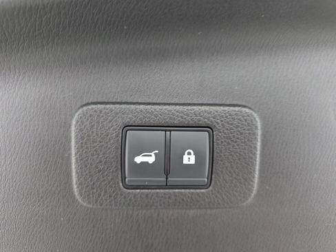 Used 2023 Nissan Armada SL w/ Midnight Edition Package image 15