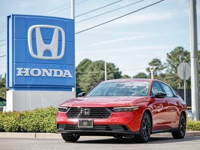 New 2025 Honda Accord SE