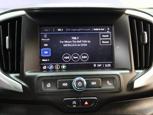 Used 2022 GMC Terrain SLE image 17