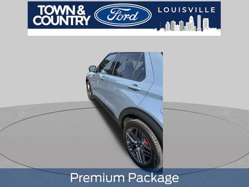 Used 2025 Ford Explorer ST-Line w/ Premium Package AWD/4WD image 12