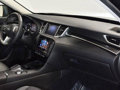 Certified 2025 INFINITI QX50 Luxe image 32
