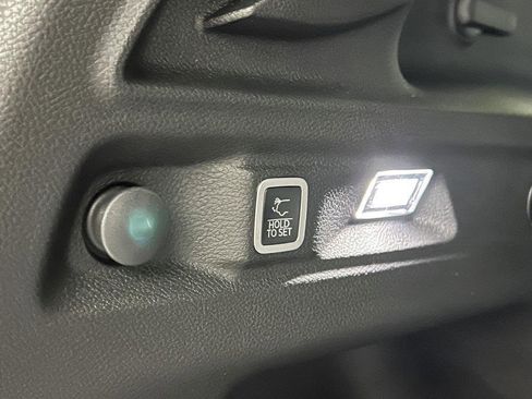 New 2025 Jeep Grand Cherokee L Laredo w/ Luxury Tech Group I image 8