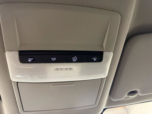 Used 2024 Nissan Rogue S AWD/4WD image 25