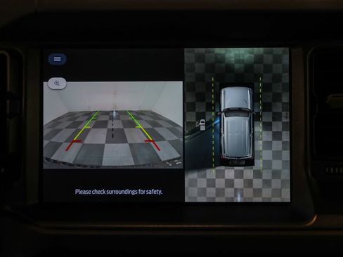 New 2025 Ford Bronco Badlands image 16