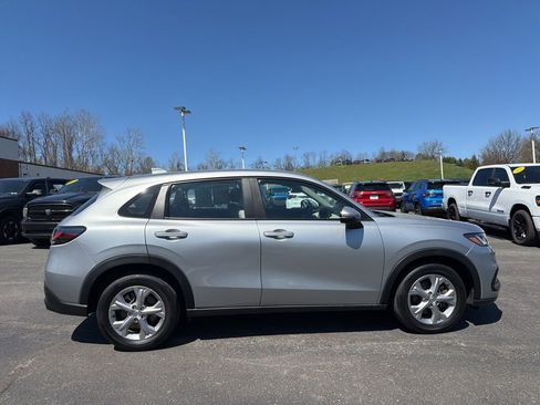 Used 2024 Honda HR-V LX image 6