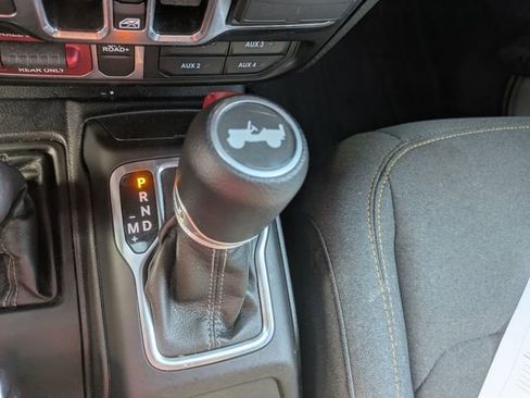 Certified 2024 Jeep Wrangler Willys image 20