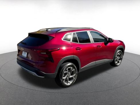 Used 2025 Chevrolet Trax LT image 14