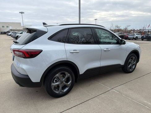 Used 2025 Ford Escape ST-Line Select image 5