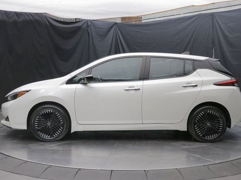 Used 2023 Nissan Leaf SV Plus image 9