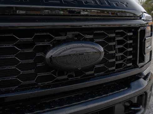 Used 2026 Ford F450 Lariat AWD/4WD image 9
