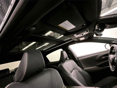 Used 2025 Toyota Crown Nightshade image 16