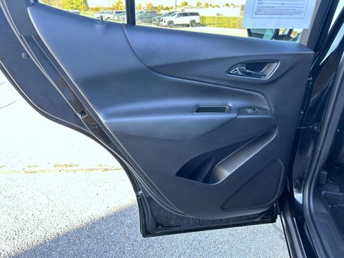 Used 2024 Chevrolet Equinox LT w/ LPO, Floor Liner Package image 17