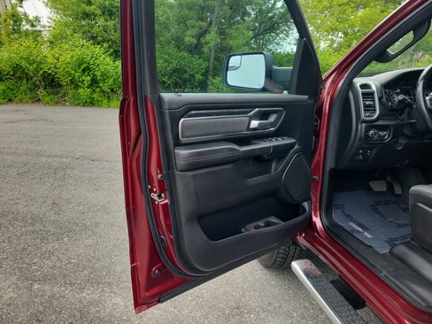 Used 2019 RAM 1500 Big Horn AWD/4WD image 15