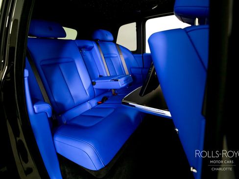 Used 2026 Rolls-Royce Cullinan AWD/4WD image 28