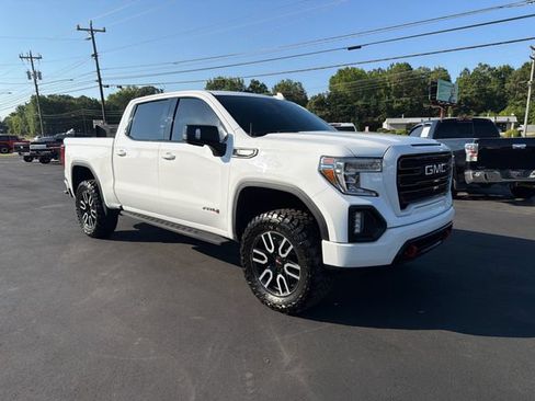 Used 2021 GMC Sierra 1500 AT4 w/ AT4 Premium Package AWD/4WD image 3