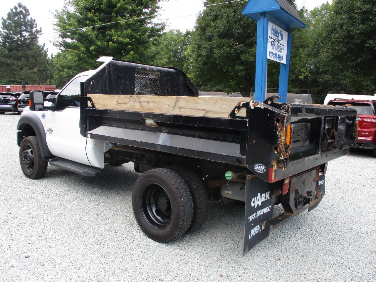 Used 2016 Ford F550 4x4 Regular Cab Super Duty w/ Power Equipment Group image 3