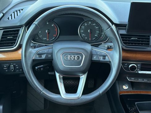 Used 2023 Audi Q5 2.0T Premium w/ Convenience Package AWD/4WD image 11