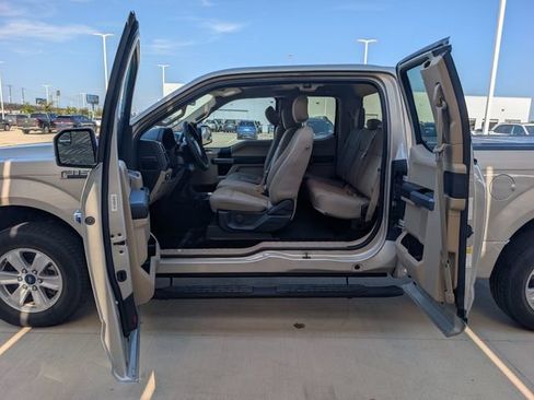 Used 2018 Ford F150 XLT RWD image 22